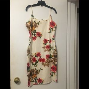 SZ XL FLORAL DRESS